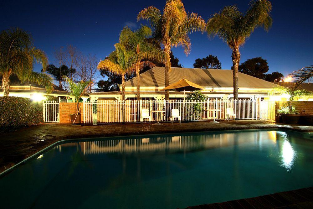 Nightcap At Macquarie Inn Dubbo Exteriör bild