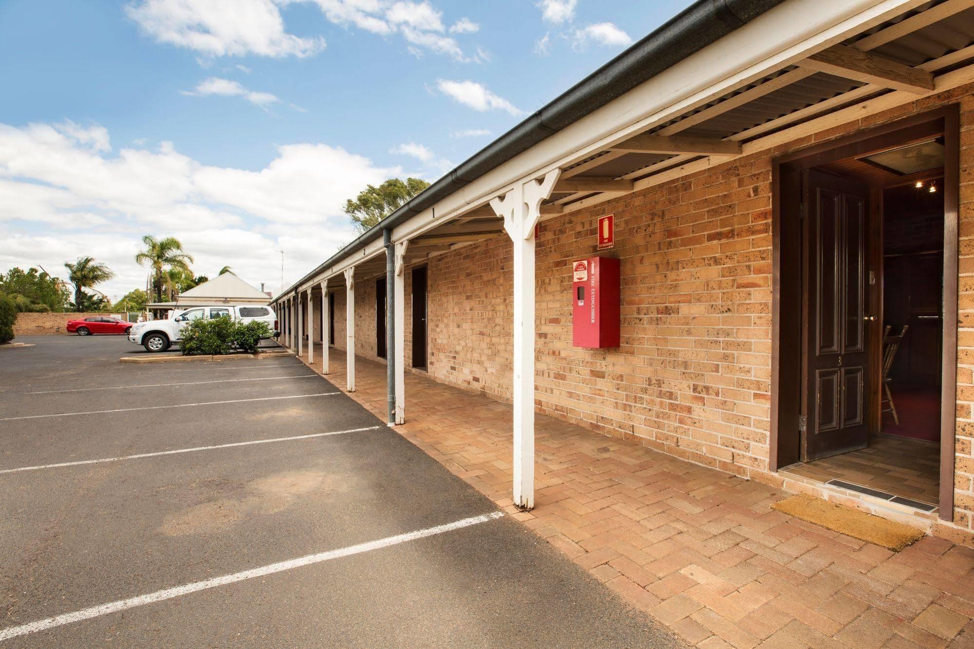 Nightcap At Macquarie Inn Dubbo Exteriör bild